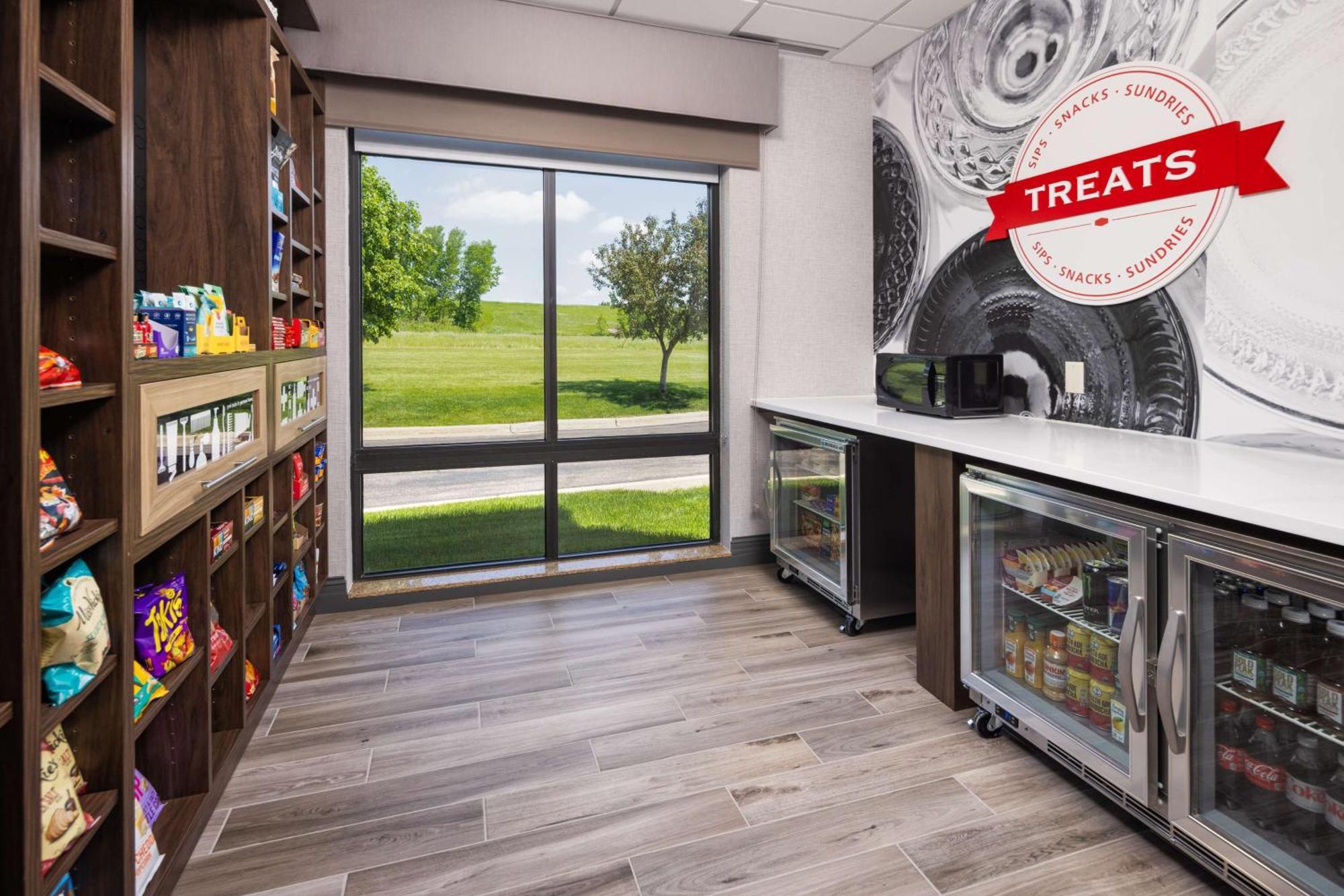 Hampton Inn Fairmont Ngoại thất bức ảnh